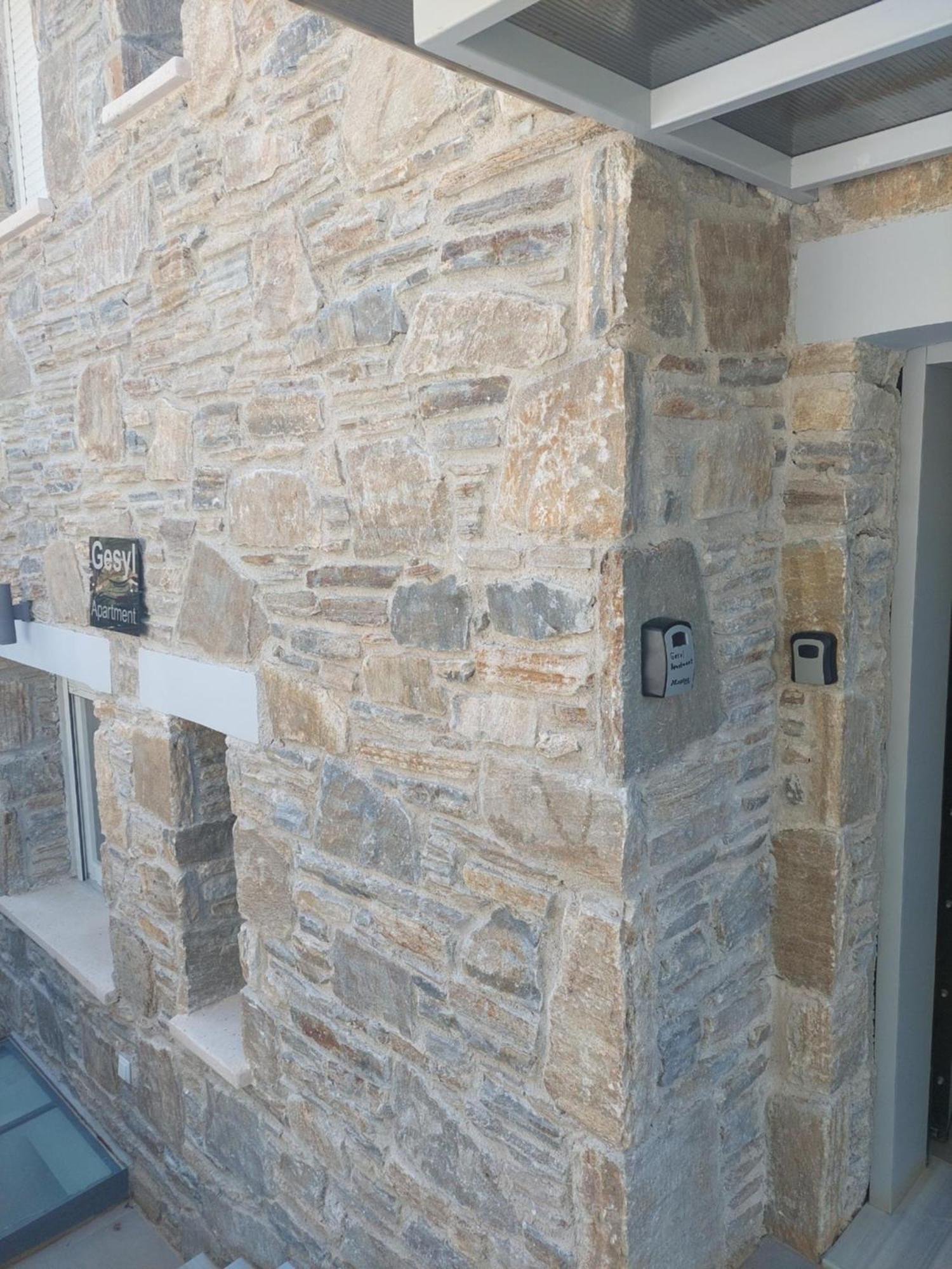 Gesyl Apartment Tolón Exterior photo